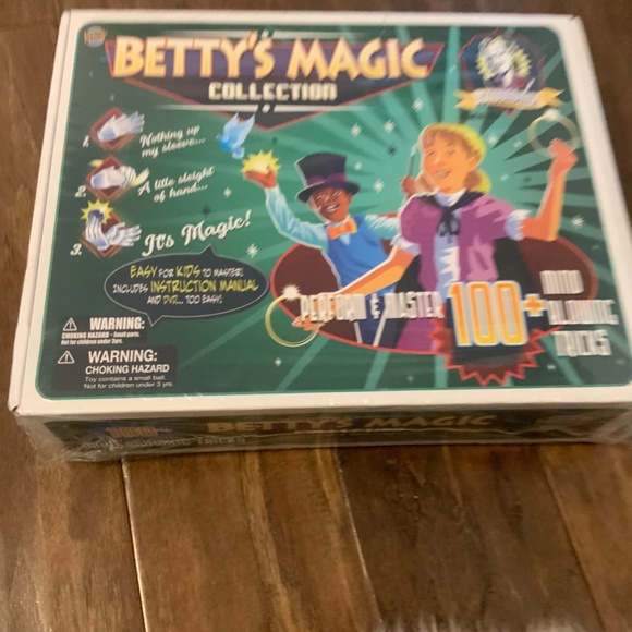 Kids Betty’s Magic Collection kit box, new TOY gift - Picture 6 of 6